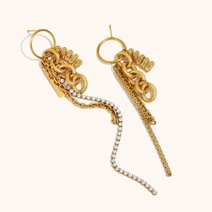 Élégantes boucles d'oreilles pompon en acier inoxydable doré 18K avec zircons brillants