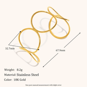 Minimalist 18K gold plated stainless steel bracelet with four intertwined hollow circles