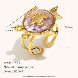 18K vergoldeter Edelstahlring mit Seestern-Schildkröten-Motiv und lila Steinen