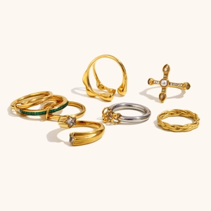 Set di anelli in oro e argento con stella, croce e zircone verde stile moderno