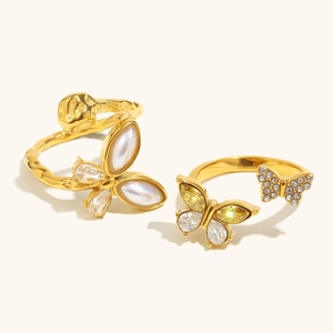 Schmetterlingsringe mit Perlmutt und gelben Zirkonia in 18K vergoldetem Edelstahl