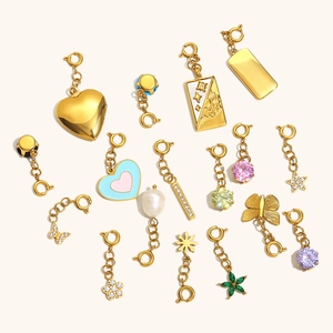 Ciondoli chic in acciaio inossidabile placcato oro 18K con perle e cristalli lucidi