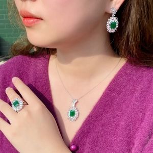 Elegante set di gioielli con zaffiro taglio smeraldo collana orecchini e anello