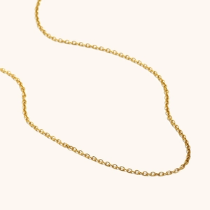 Detail der 18K vergoldeten Edelstahl O-Kette mit polierter Oberfläche für Damen