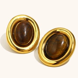 Französische Vintage-Ohrstecker aus 18K vergoldetem Edelstahl mit ovalem Tigerauge