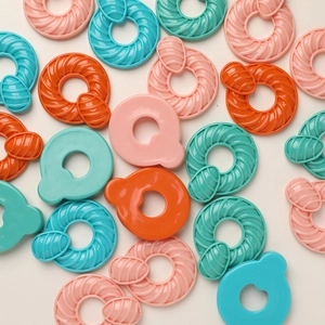 Anneaux ronds en résine colorée à texture spirale et crochets pour bijoux DIY et artisanat