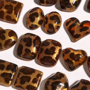 Glitter luipaardprint acryl bedeltjes in hart en geometrische vormen voor DIY sieraden