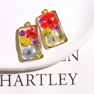 Rectangular alloy resin pendants with dried flowers and gold foil for DIY jewelry making