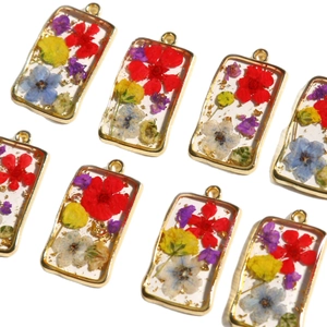 Rectangular alloy resin pendants with colorful dried flowers and gold foil for DIY jewelry