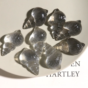 8-piece set of transparent resin ocean conch shells for DIY jewelry and phone cases