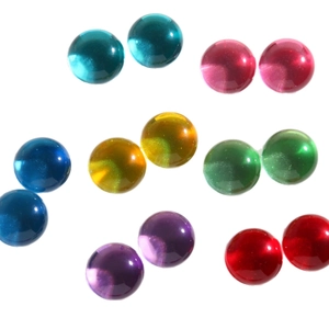 Set de siete cabujones de resina traslúcida de colores para joyas DIY y fundas de móvil