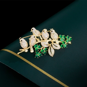 Vintage Chinese Style Bird Flower Brooch With Zirconia Micro-inlay Gold Plated Magpie Branch Corsage For Women Suit Jewelry