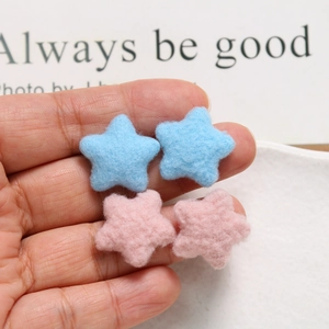 Handmade plush star patches for DIY hair accessories and phone cases, pink and blue