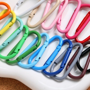 Colorful D-ring aluminum carabiners in macaron paint finish for DIY keychain accessories