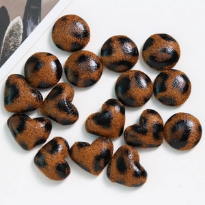 Retro leopard print heart and round fabric-covered buttons for DIY accessories