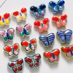 Perles papillon en céramique peintes à la main en couleurs assorties pour bijoux DIY