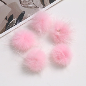 Five soft pink 3cm plush pom-poms for DIY clothing and hair accessory decorations