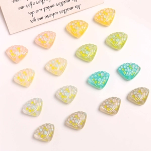 Gekleurde glitter hars schelp bedeltjes voor DIY sieraden maken in diverse kleuren