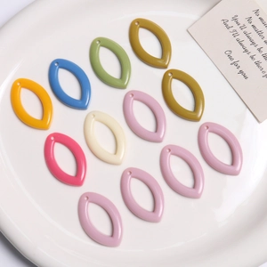 Breloques colorées en résine de forme marquise pour boucles d'oreilles DIY