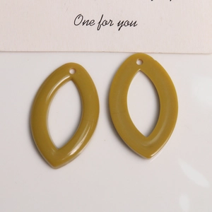 Détails de pendentifs en résine vert olive en forme de feuille pour la création de bijoux