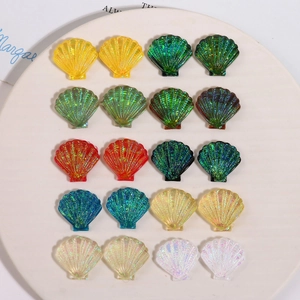 Set di 20 ciondoli a conchiglia in resina iridescente per gioielli fai da te e capelli