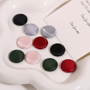 Set di 5 bottoni tondi rivestiti in tessuto satinato per gioielli DIY e accessori capelli