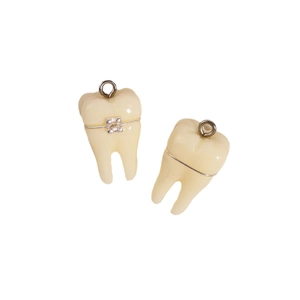 Ciondoli divertenti a forma di denti 3D in resina con apparecchio per gioielli fai-da-te