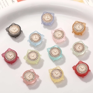 Mini-Wecker-Anhänger aus Harz mit Glitzersteinen in verschiedenen Macaron-Farben
