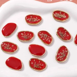 Ciondoli ovali in resina rossa con fiori secchi e bordo dorato per fermagli capelli DIY