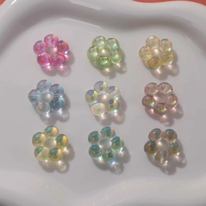 Neuf perles de fleurs en acrylique irisé pour bijoux DIY aux tons doux de macarons