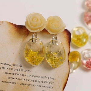 French retro resin earrings with cream rose and clear pendant with real dried yellow flowers