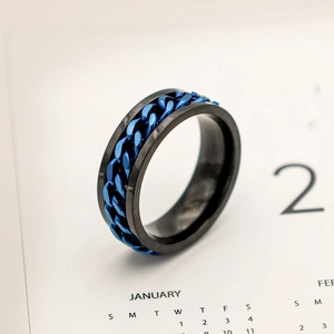 Anillo de Acero Inoxidable con Cadena Rotativa para Hombre Punk Alivio del Estrés Spinner Ring Estilo Industrial Abrebotellas