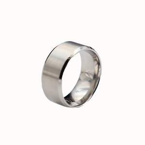 9,8mm matter Titanstahlring mit gebürsteter Oberfläche und polierter Innenseite für Herren