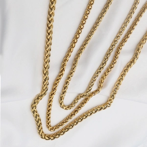 Collier en maille épi en acier inoxydable plaqué or avec texture tressée de qualité