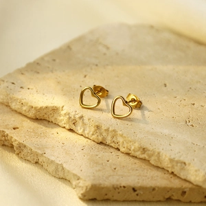 Minimalistische Edelstahl Hohl Herz Ohrstecker 316 Stahl Material Geometrischer Vielseitiger Schmuck Für Damen Alltagsmode