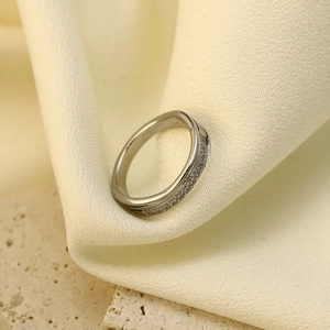 Anillo de Cruz de Acero Inoxidable Con Diamantes de Imitación para Mujer Joyería Geométrica Elegante de Doble Capa