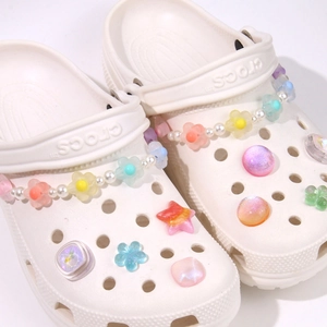 Ciondoli a Catena per Scarpe con Fiori in Acrilico e Künstliche Perle Sintetiche per Zoccoli Gioielli Fatti a Mano Fai-da-te per Donna