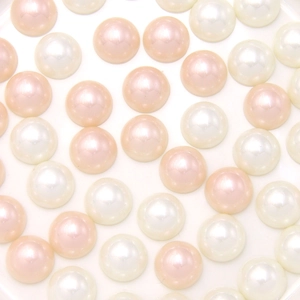 Flache Halbrunde Perlen in Weiß und Pink mit Perlglanz-Finish für DIY-Schmuckherstellung