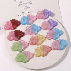 Amuletos de nube en resina degradada brillante para accesorios de bricolaje en plato