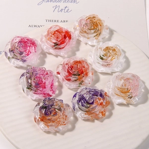 Lot de 9 breloques roses en résine avec fleurs séchées pour accessoires cheveux et DIY