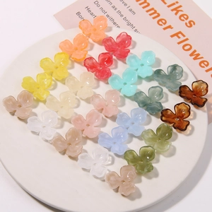 Bunte dreiblättrige Acryl-Blumenperlen für DIY-Schmuck und Haarschmuck-Zubehör
