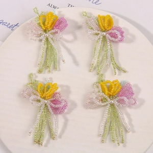 Handmade Glass Seed Beads Tulip Bouquet Floral Charm Sweet DIY Accessory For Hairpin Earring Jewelry Making Flower Pendant For Women