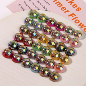 Cabochon rotondi in resina iridescente colorata con glitter per creazione di gioielli