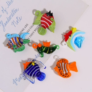 Pendentifs faits main en verre avec poissons tropicaux et hippocampe pour bijoux DIY