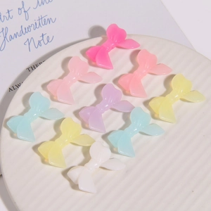 Kleurrijke hars strik bedeltjes in macaron tinten voor DIY oorbellen en haaraccessoires