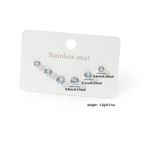 Comparaison détaillée des tailles de boucles d'oreilles en zircone de 6mm, 7mm et 8mm en acier