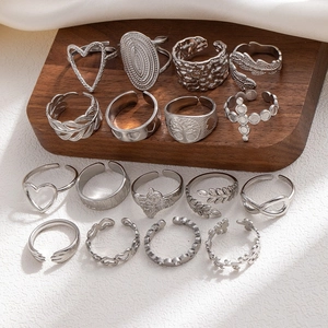 17er-Set verstellbare silberne Ringe mit Herz- und Lebensbaummotiv für Damen