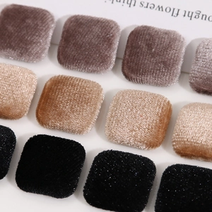 Bottoni quadrati in peluche 18mm geometrici in metallo dai colori neutri per gioielli DIY