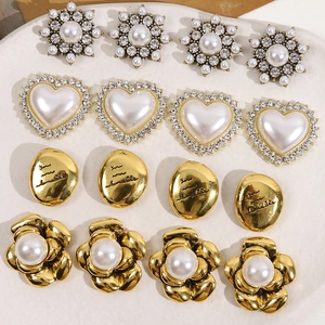 Eleganti ciondoli in perla a cuore e fiori in lega con strass per gioielli fai da te
