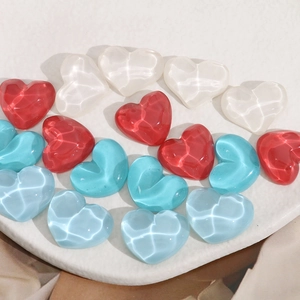 Ciondoli a cuore in resina effetto acqua rosso, blu e bianco per gioielli fai da te